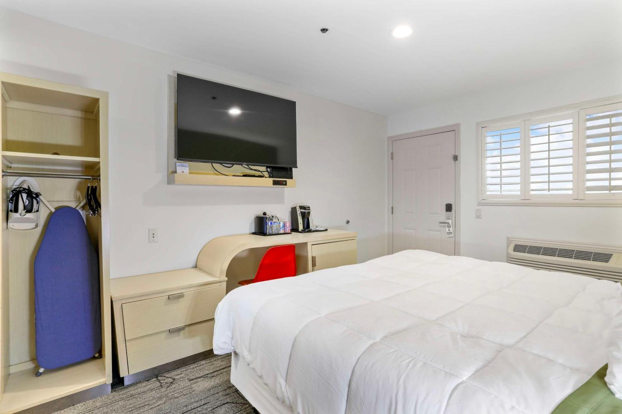 Signature Inn Berkeley Exteriér fotografie