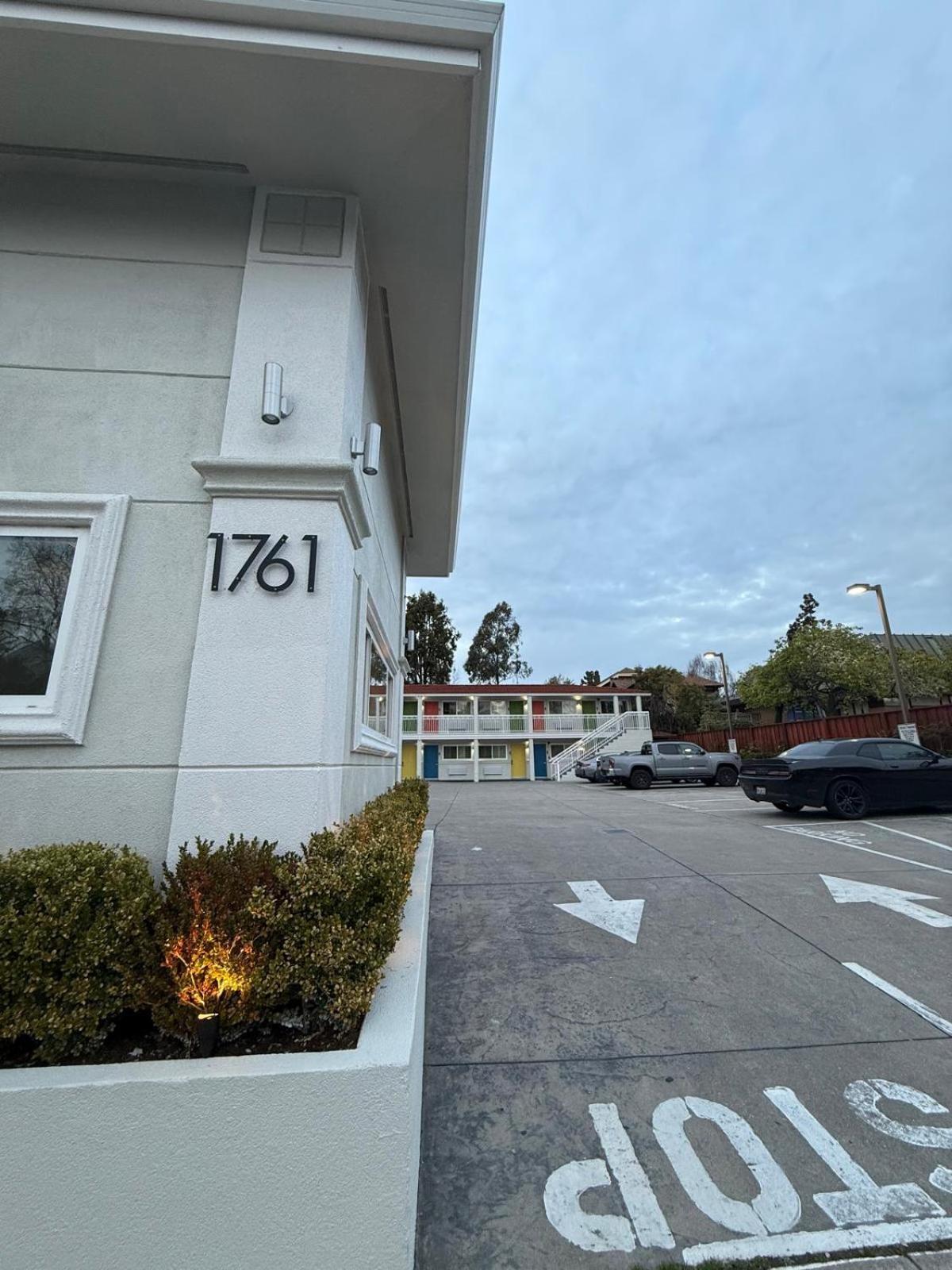 Signature Inn Berkeley Exteriér fotografie